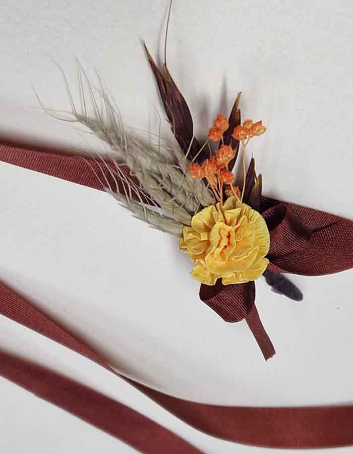 Pulsera de Claveles con Cinta