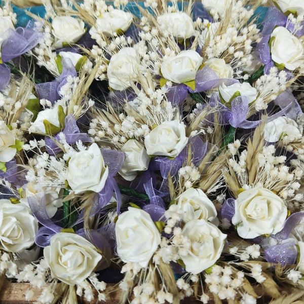Cesta con 80 Alfileres de una Rosa - Imagen 3