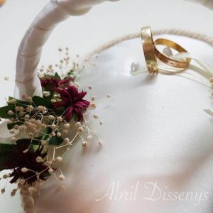 Cesta anillos boda flor seca y palmeras mini