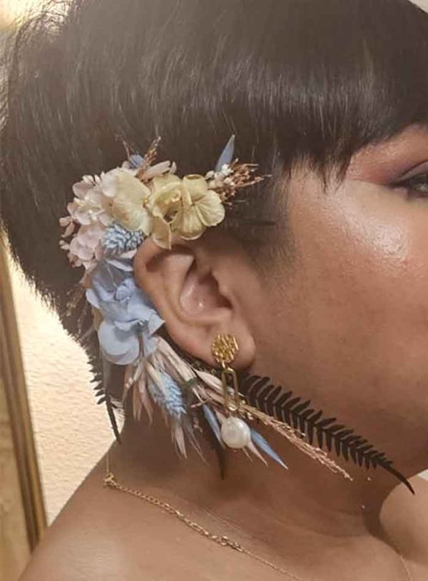 Tocado de Flores Oreja Lauren