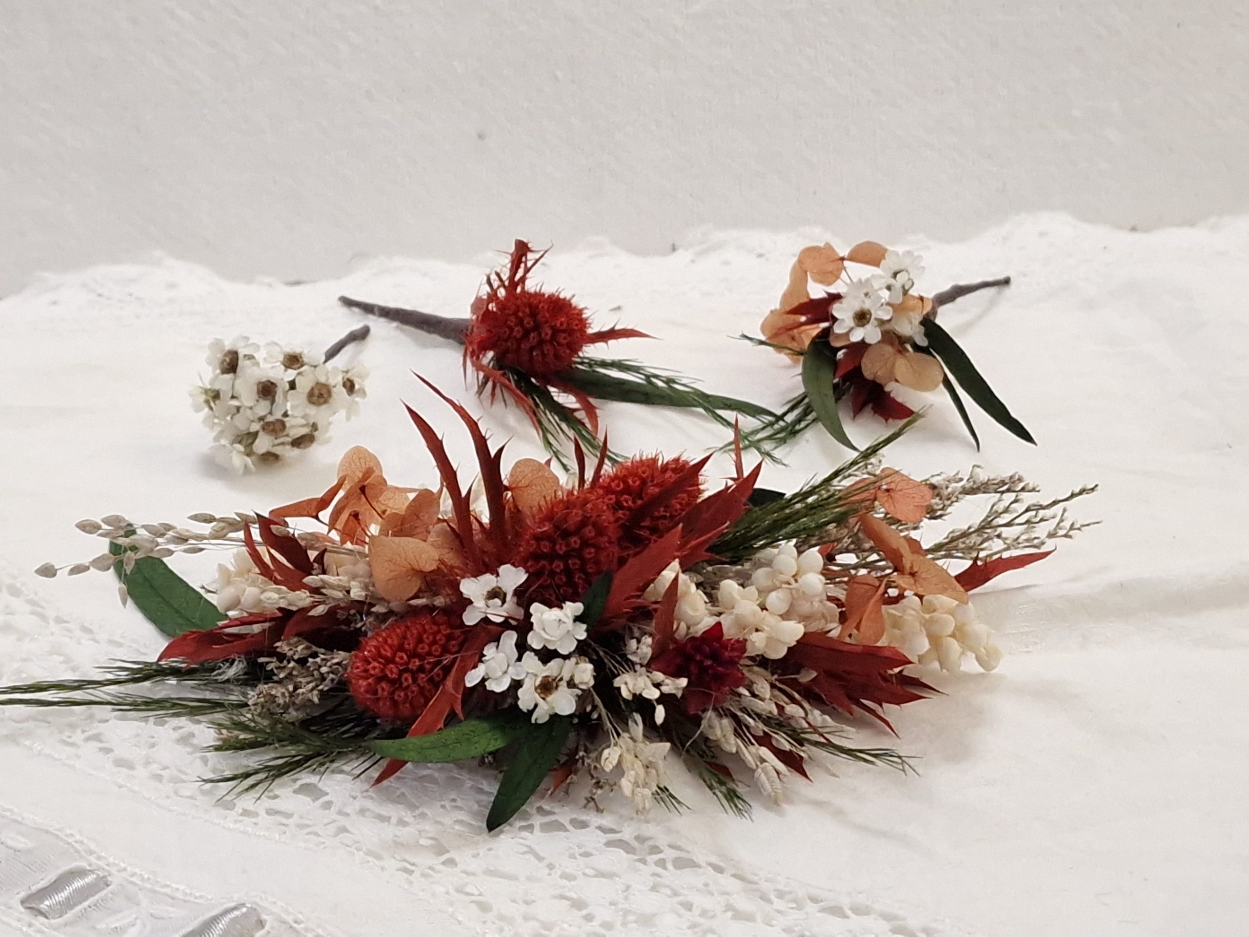 Peineta Flores Color Brandy Cardhu - Imagen 4