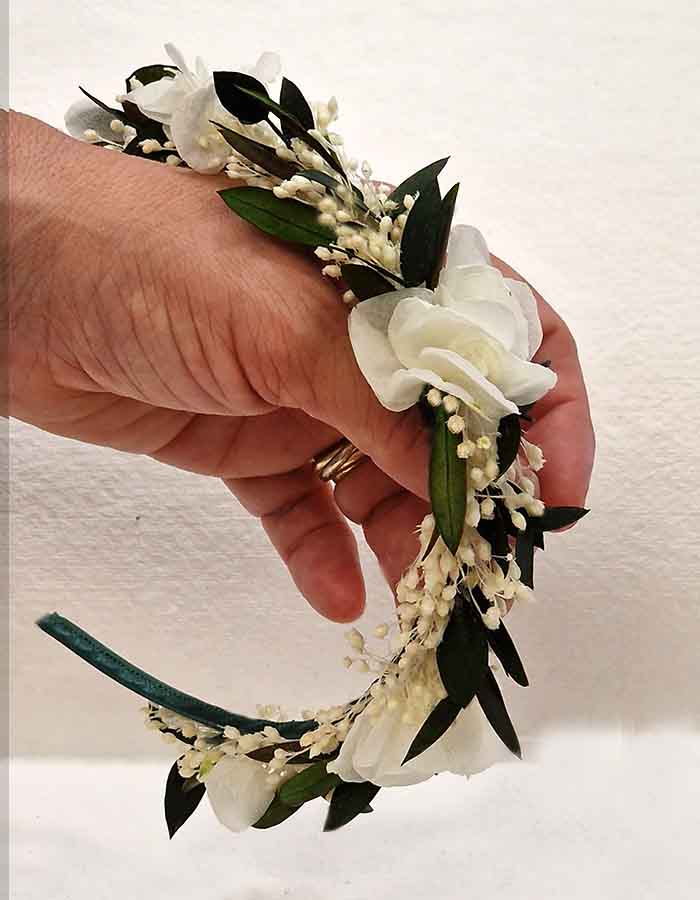 Diadema de Flores para Ceremonias Dámaris - Imagen 2
